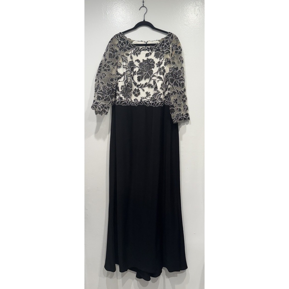 Tadashi Shoji Black White Embroidered Lace Bateau Gown Plus Size 20Q 3/4 Sleeve